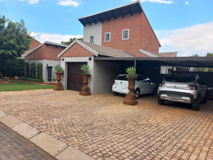 3 Bedroom Property for Sale in Waterval East North West